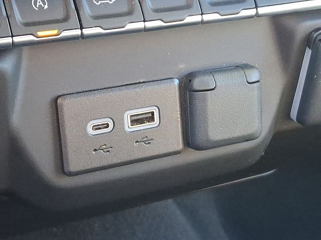 Thumbnail: 2025 Chevrolet Silverado 1500 - 24