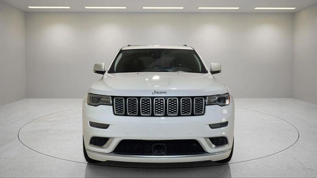 Used 2020 Ivory 3-Coat Jeep Summit image 21