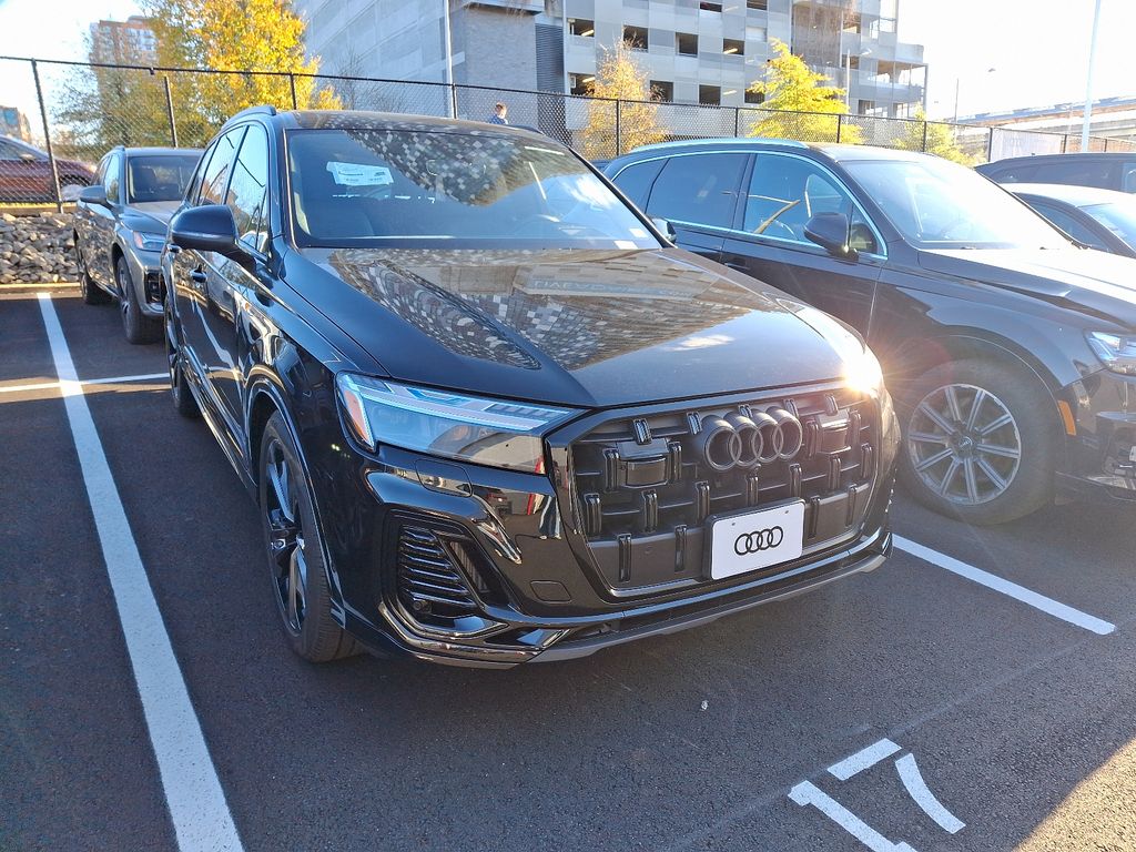 2025 Audi Q7  3