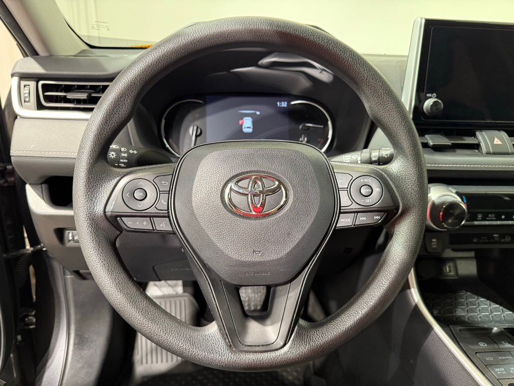 Thumbnail: 2024 Toyota RAV4 - 22