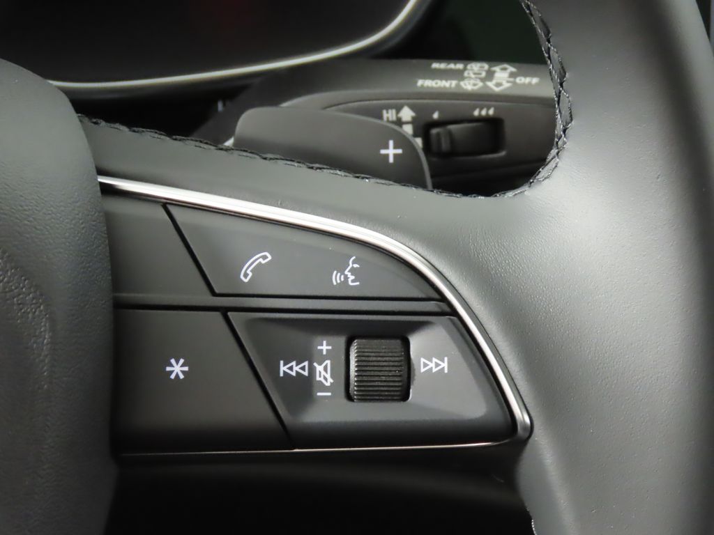 Thumbnail: 2025 Audi Q3 - 18