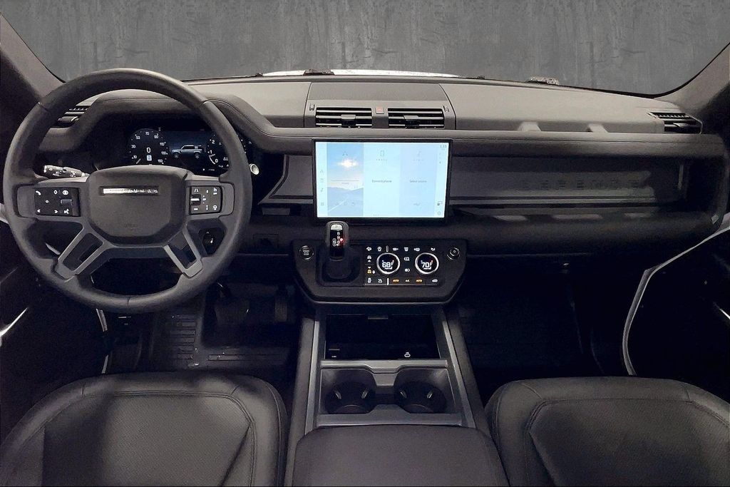 View vehicle photo 7