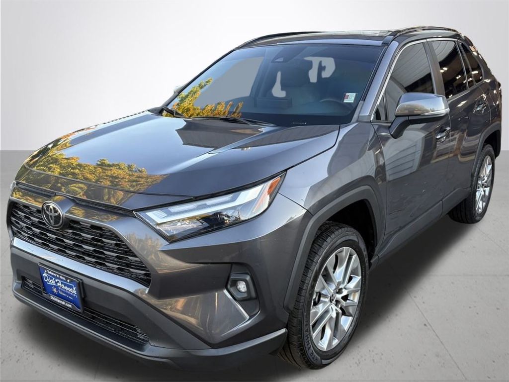 2022 Toyota RAV4 XLE Premium