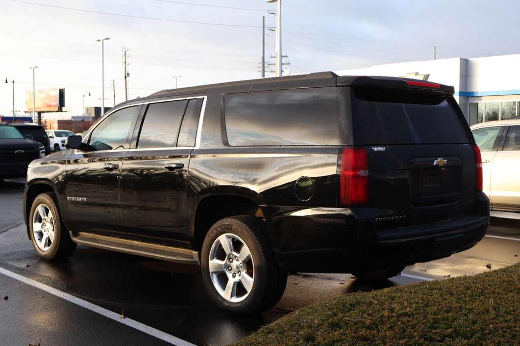 2016 Chevrolet Suburban LT 5