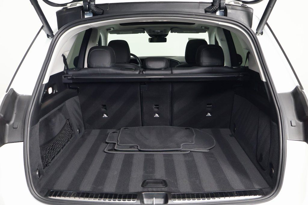 Thumbnail: 2025 Mercedes-Benz GLE - 14