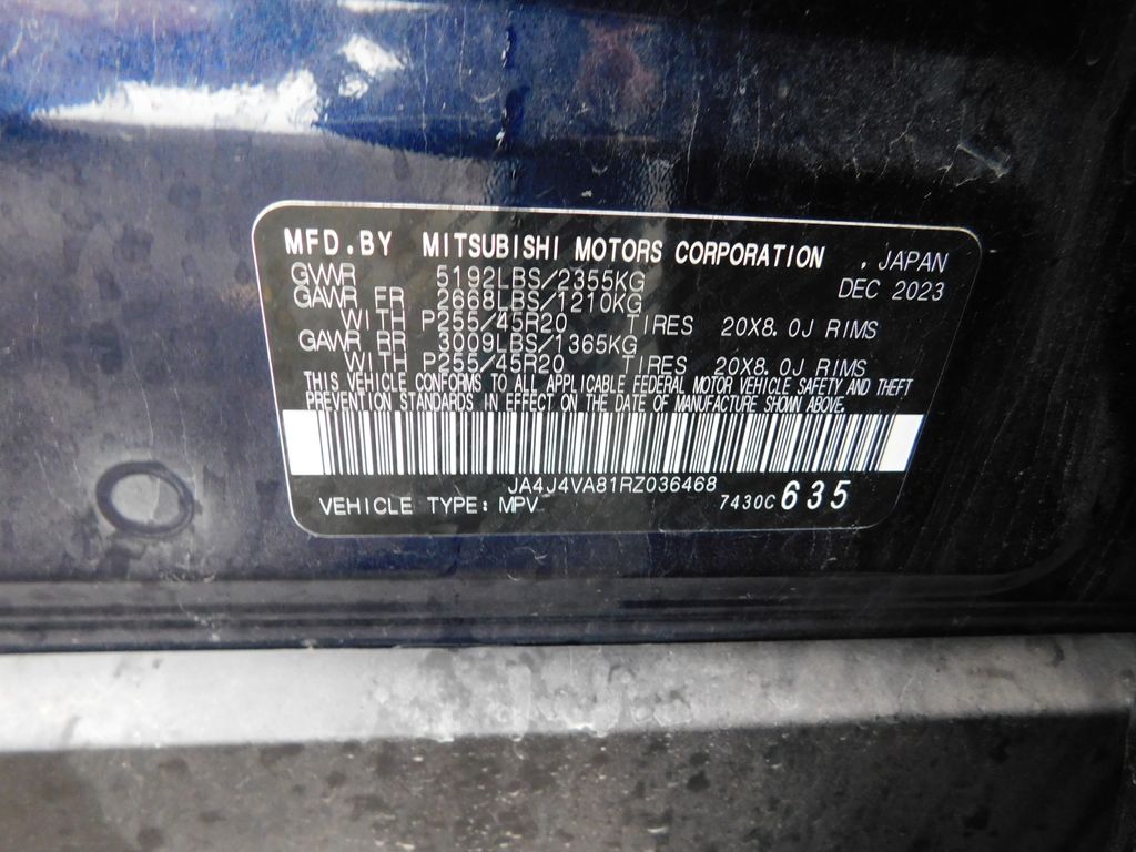 Thumbnail: 2024 Mitsubishi Outlander - 8