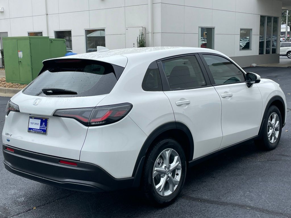2025 Honda HR-V LX 6
