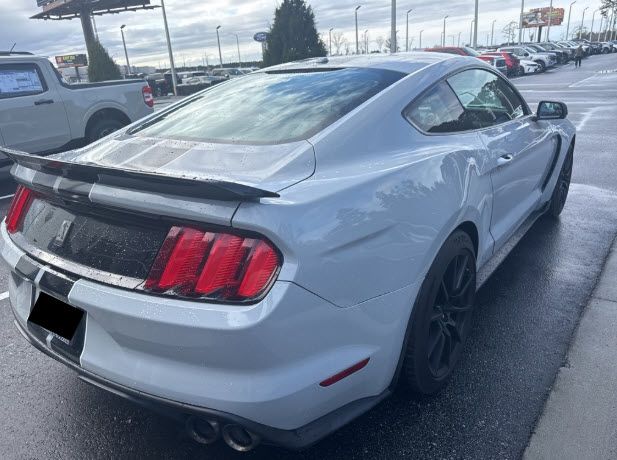 2017 Ford Shelby GT350 Shelby GT350