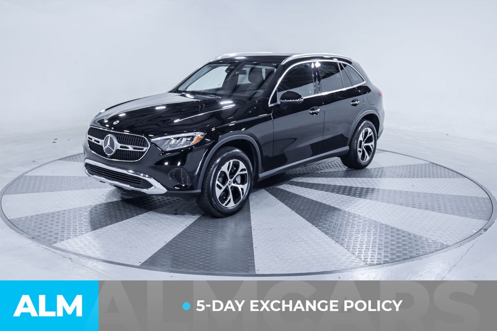 Used 2026 Black Mercedes-Benz GLC 350e image 3