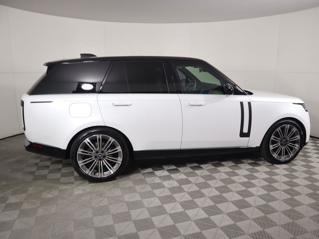 Thumbnail: 2025 Land Rover Range Rover - 4
