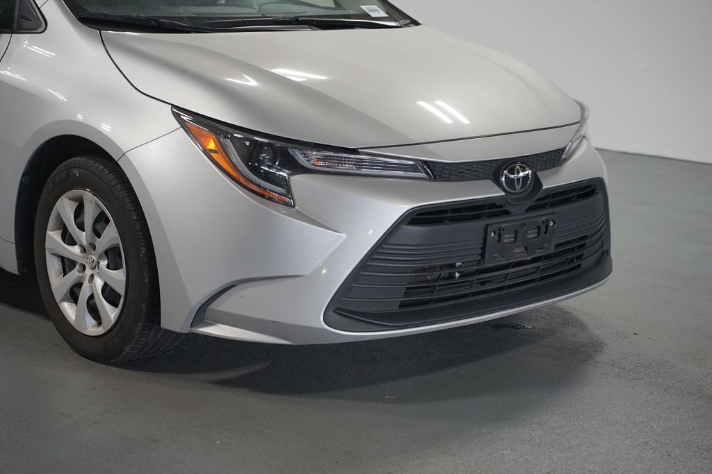 Thumbnail: 2023 Toyota Corolla - 4