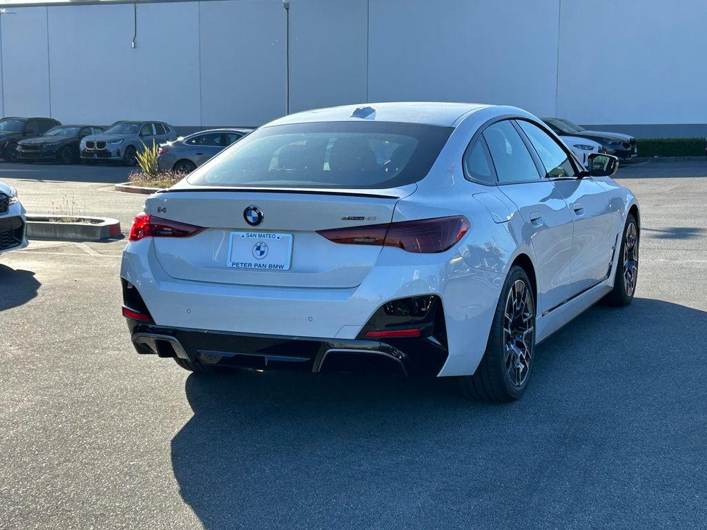 Thumbnail: 2026 BMW i4 - 5