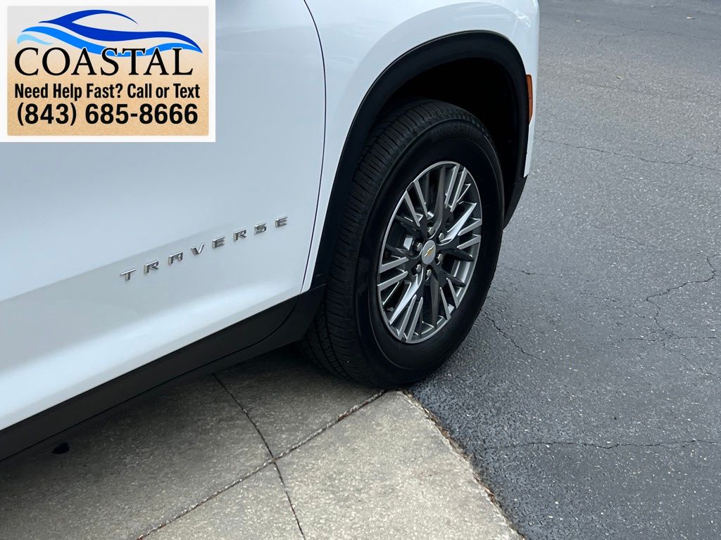 2025 Chevrolet Traverse LT White at Bob Mills Chevrolet