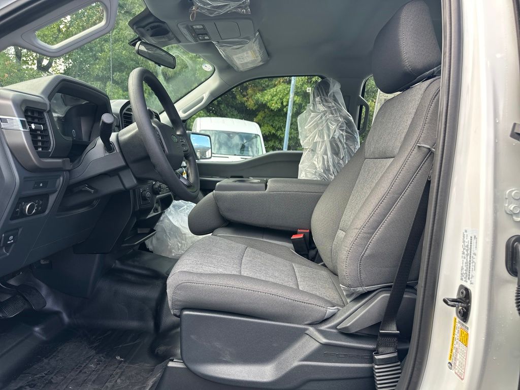 New 2025 Ford F-150 SuperCrew 5.5' Box XL