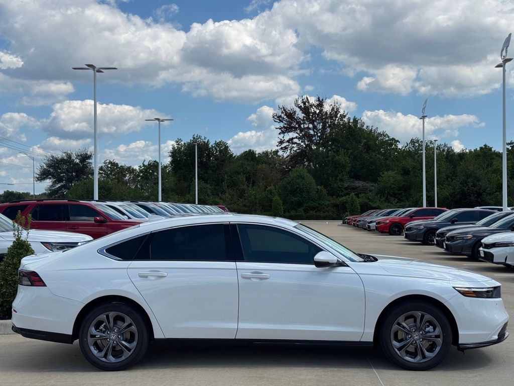 2025 Honda Accord Hybrid EX-L White at Community Honda