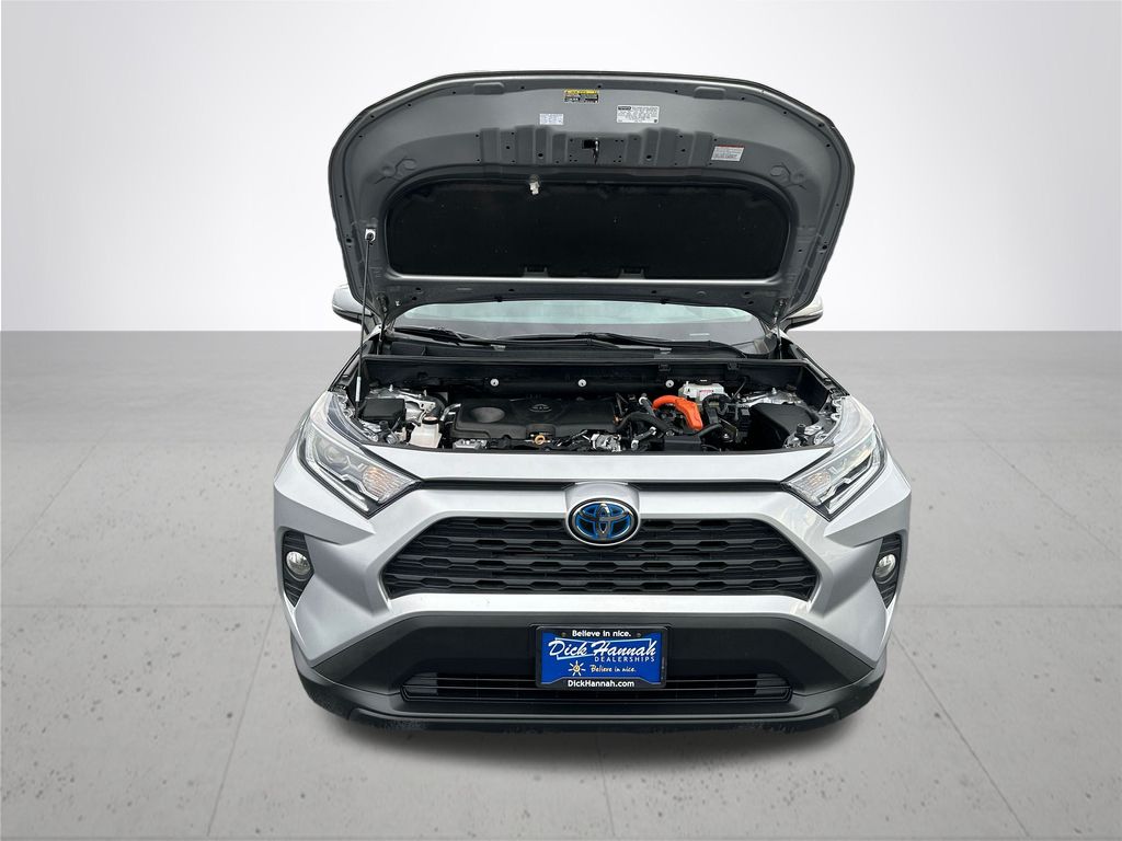 2021 Toyota RAV4 Hybrid XLE