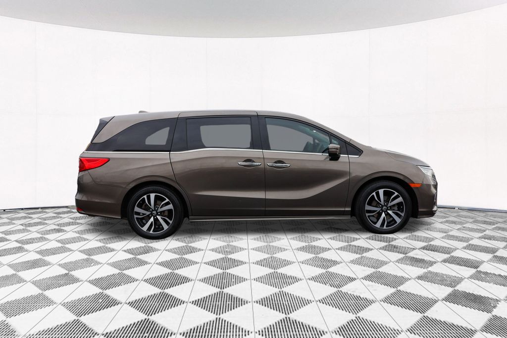 2019 Honda Odyssey Elite 8