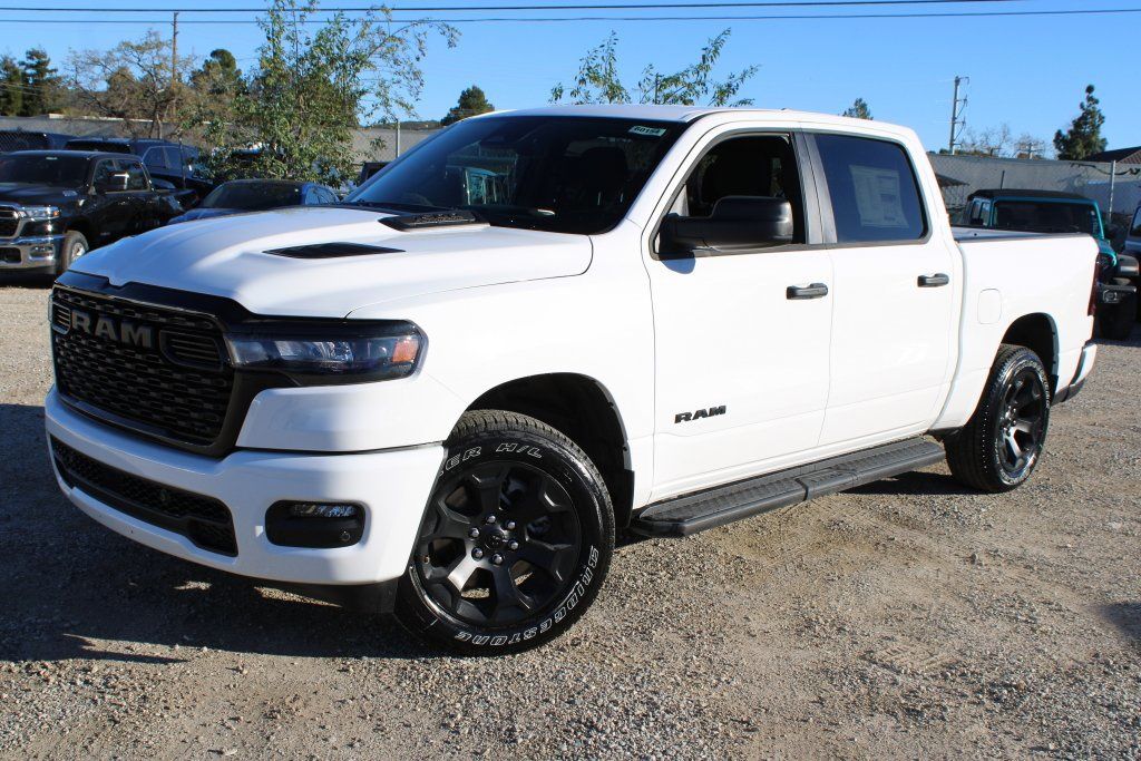Bright White Clearcoat 2026 RAM 1500 Express Crew Cab 4WD Pickup Truck Four-Wheel Drive 8-Speed Automatic