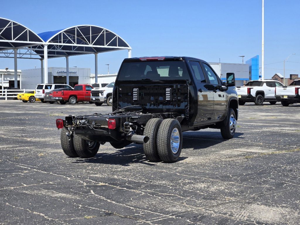 2025 Chevrolet Silverado 3500HD LT 4