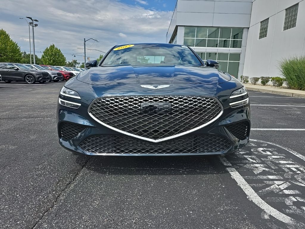 Thumbnail: 2023 Genesis G70 - 3