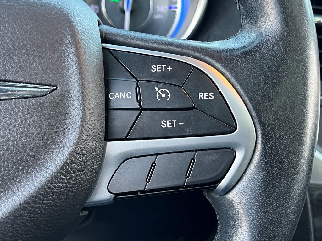 2016 Chrysler 300 Anniversary Edition