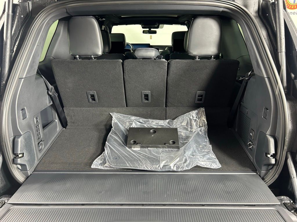 New 2026 Blue Ford Platinum image 22