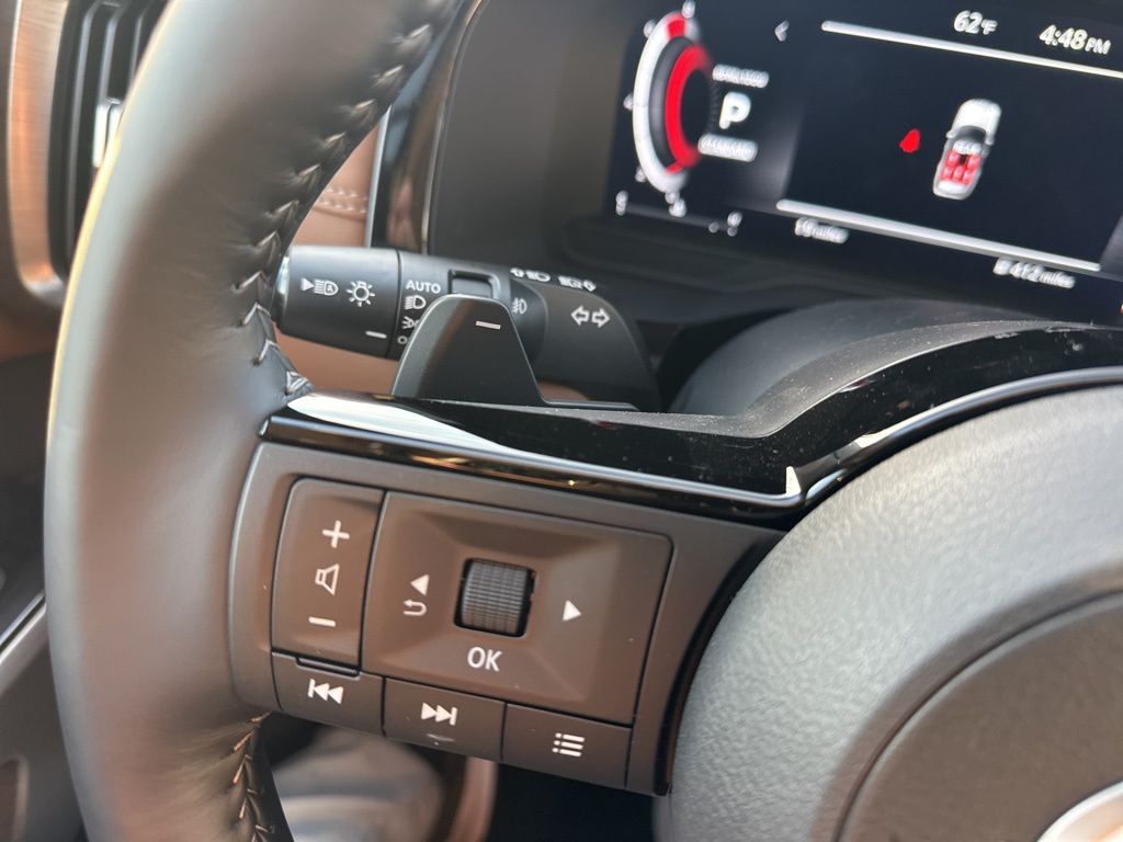 2025 Boulder Gray Pearl Nissan Pathfinder Platinum FWD SUV
