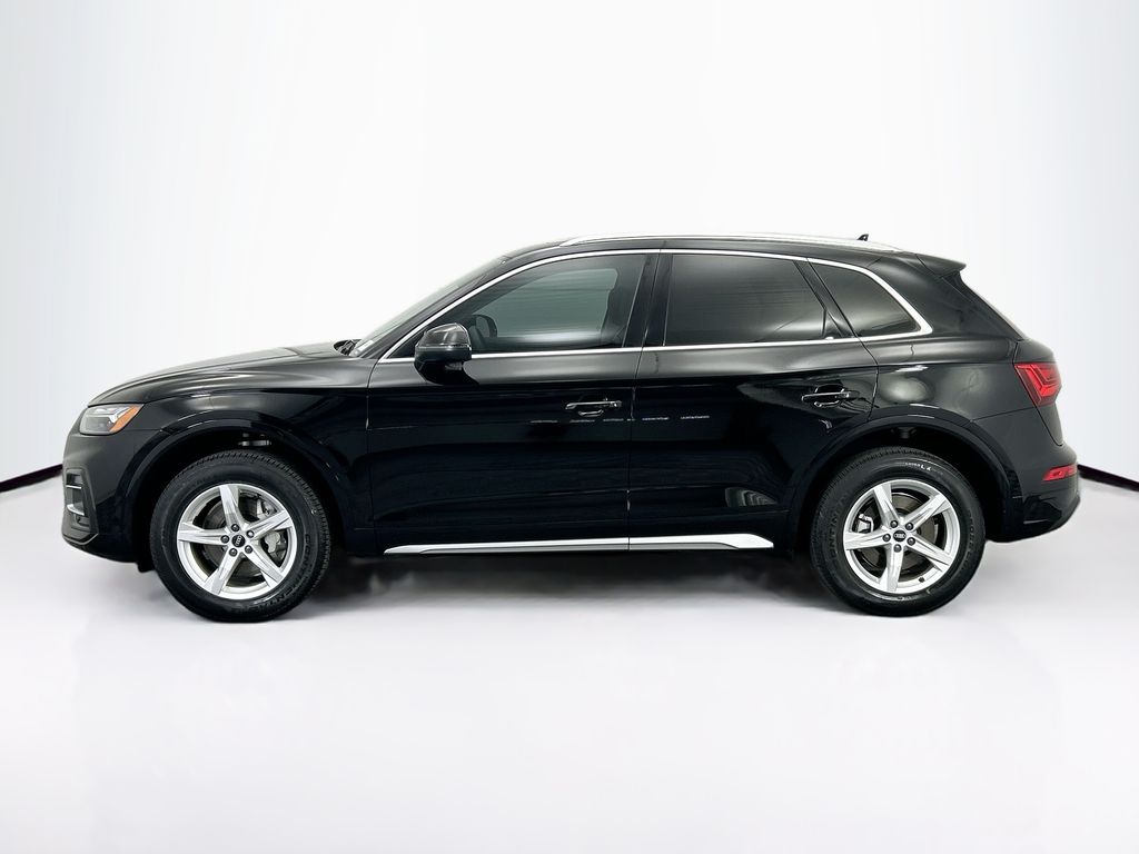 Thumbnail: 2023 Audi Q5 - 8