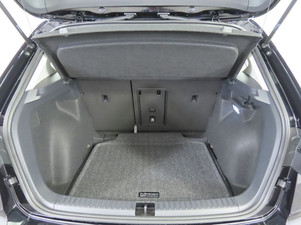 Thumbnail: 2025 Volkswagen Taos - 28