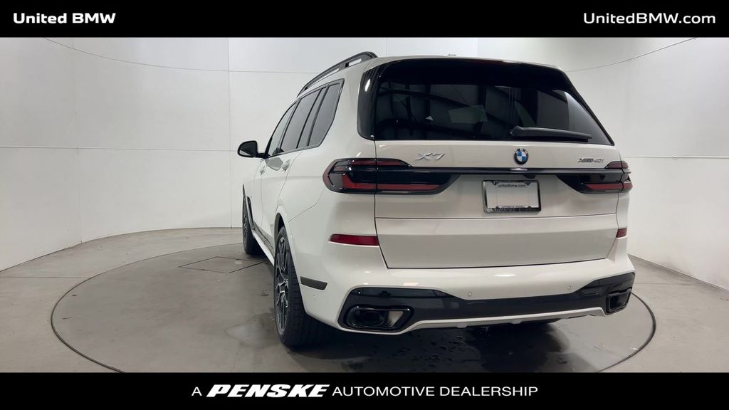 Thumbnail: 2026 BMW X7 - 7
