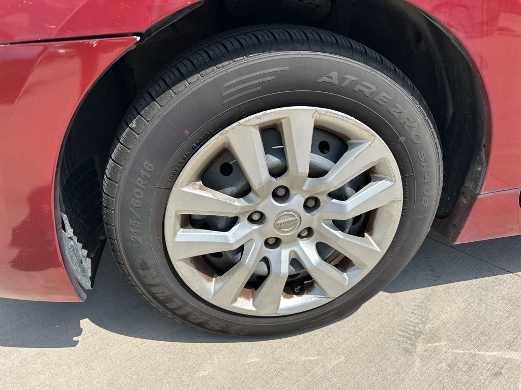 2013 Cayenne Red Metallic Nissan Altima 2.5 S FWD Sedan