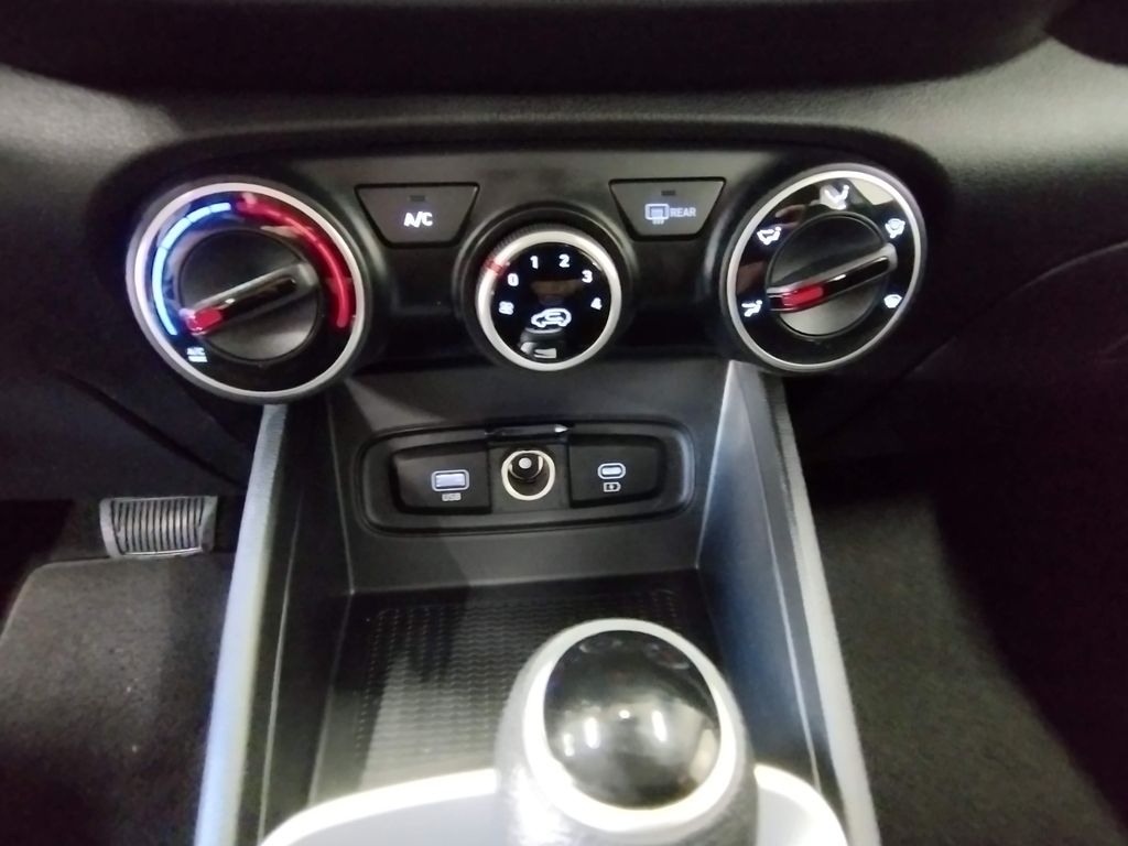 2023 Hyundai Venue SE
