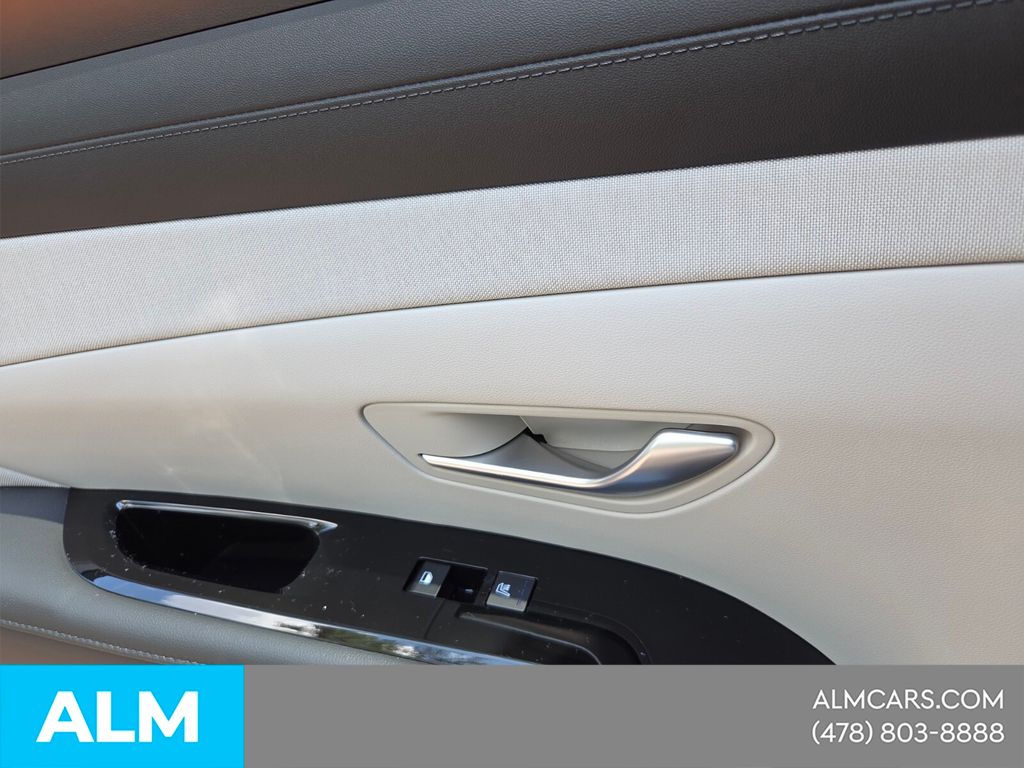 Used 2025 Gray Hyundai Limited image 18
