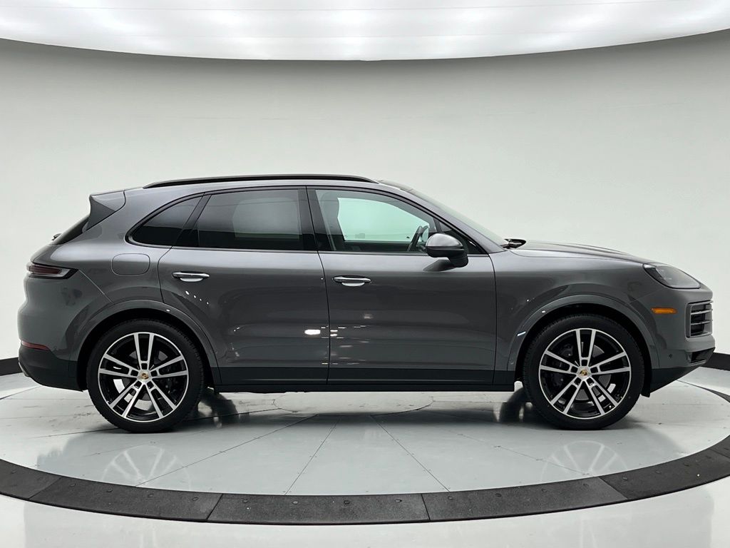 Thumbnail: 2024 Porsche Cayenne - 8