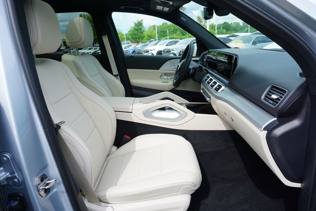 2025 Mercedes-Benz GLE 450 7