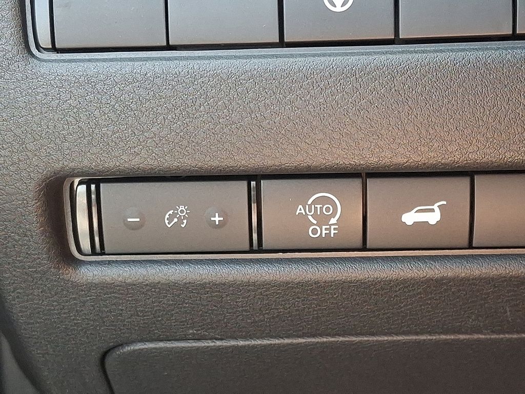 2026 Nissan Rogue — photo 18