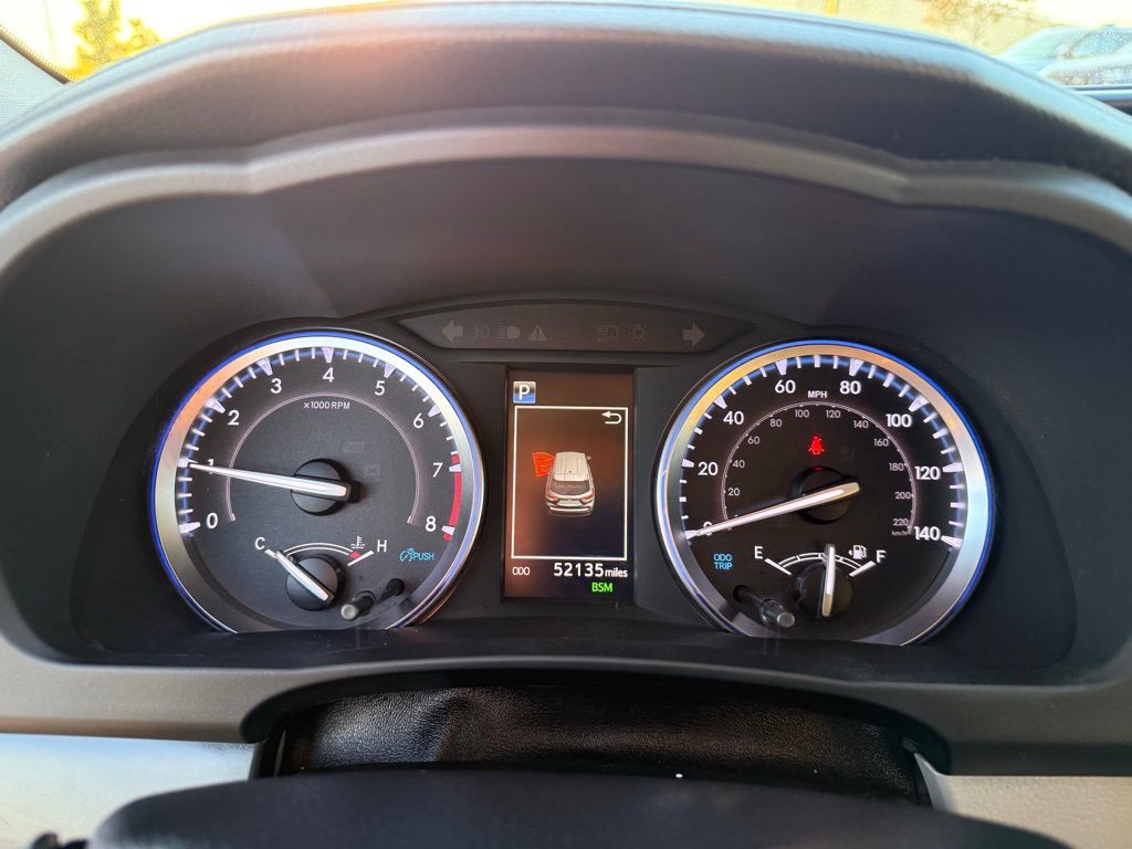 Thumbnail: 2019 Toyota Highlander - 16