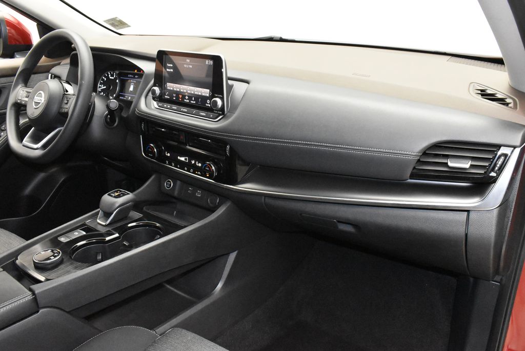 Thumbnail: 2021 Nissan Rogue - 26