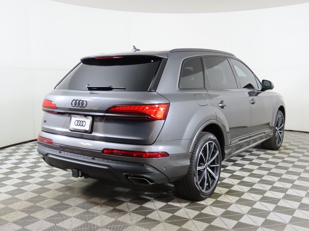 2025 Audi Q7  5