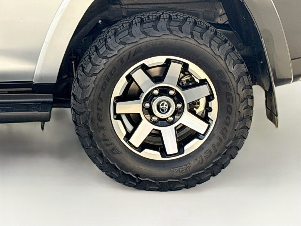 Thumbnail: 2023 Toyota 4Runner - 30