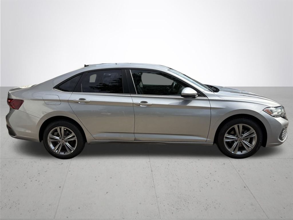 2022 Volkswagen Jetta 1.5T SE