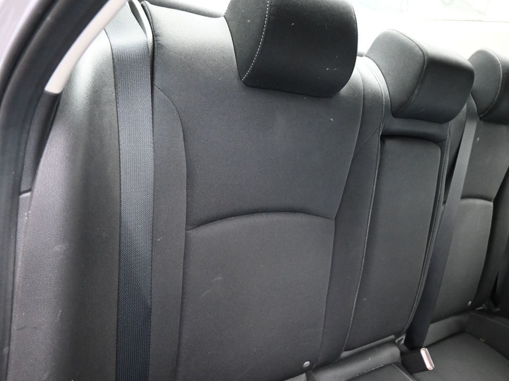 Used 2018 Silver Metallic Honda EX-T image 26