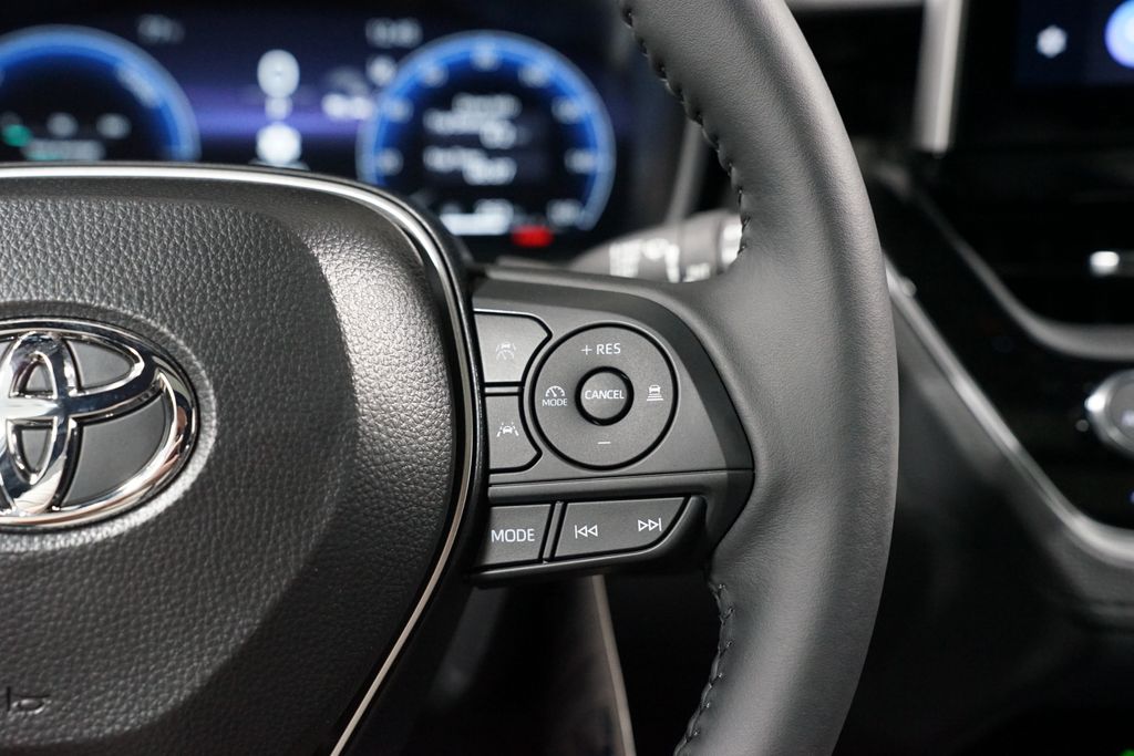 Thumbnail: 2026 Toyota Corolla Cross - 13