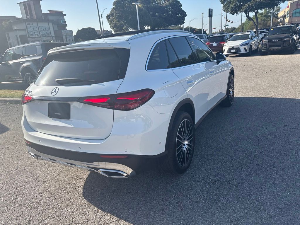 Thumbnail: 2024 Mercedes-Benz GLC - 5