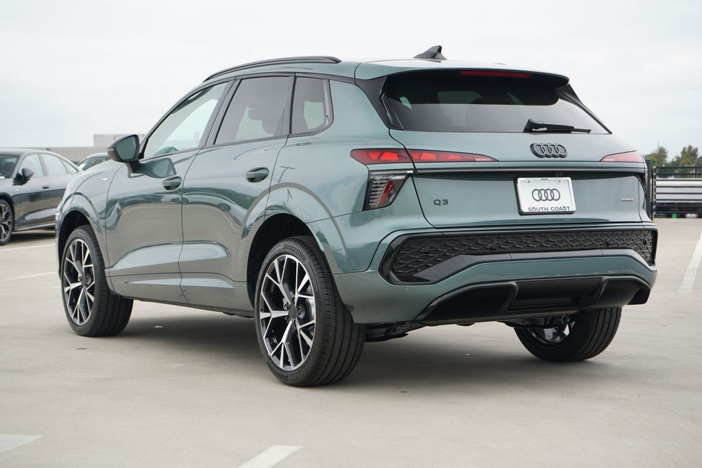 Thumbnail: 2026 Audi Q3 - 3