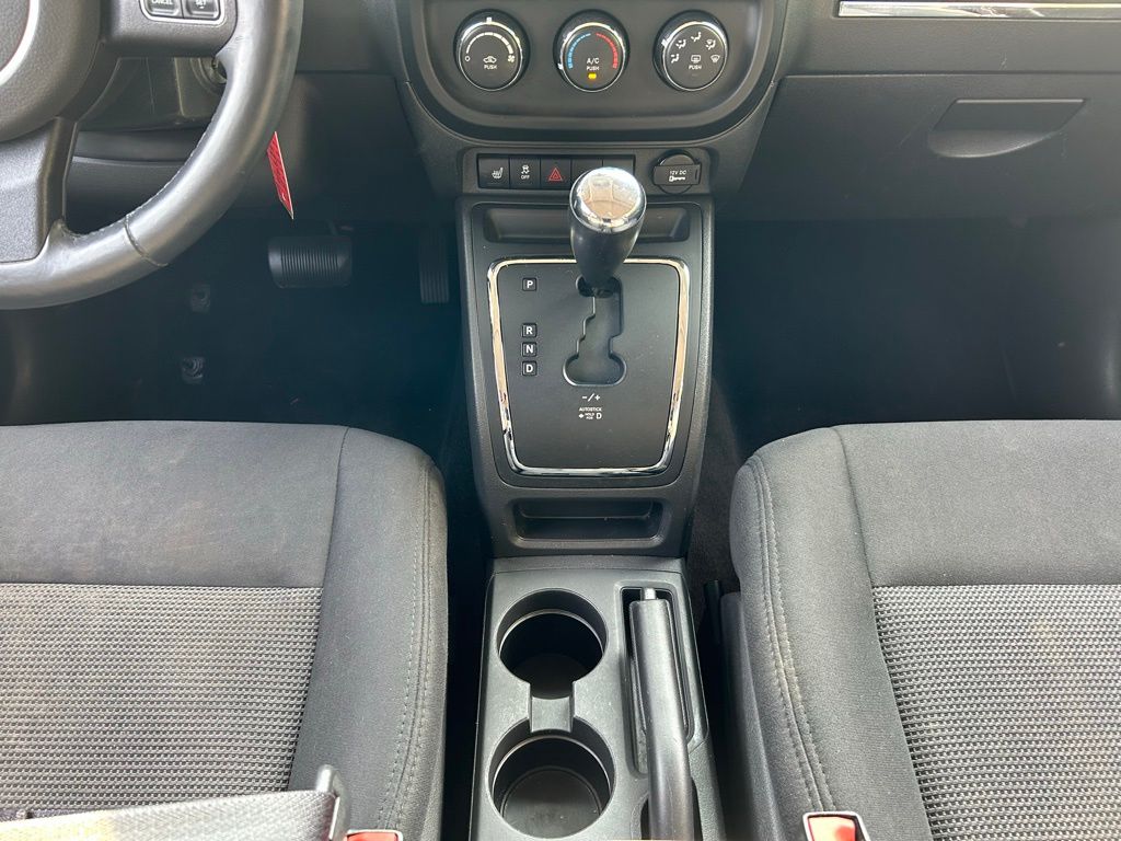 Thumbnail: 2014 Jeep Patriot - 15