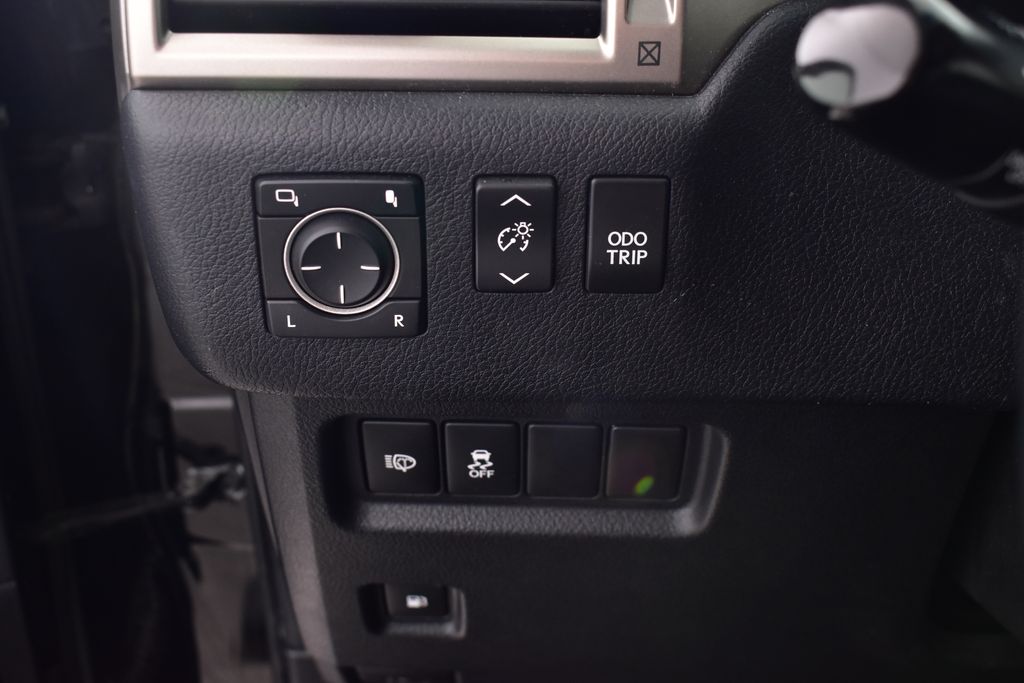 Thumbnail: 2015 Lexus GX - 13