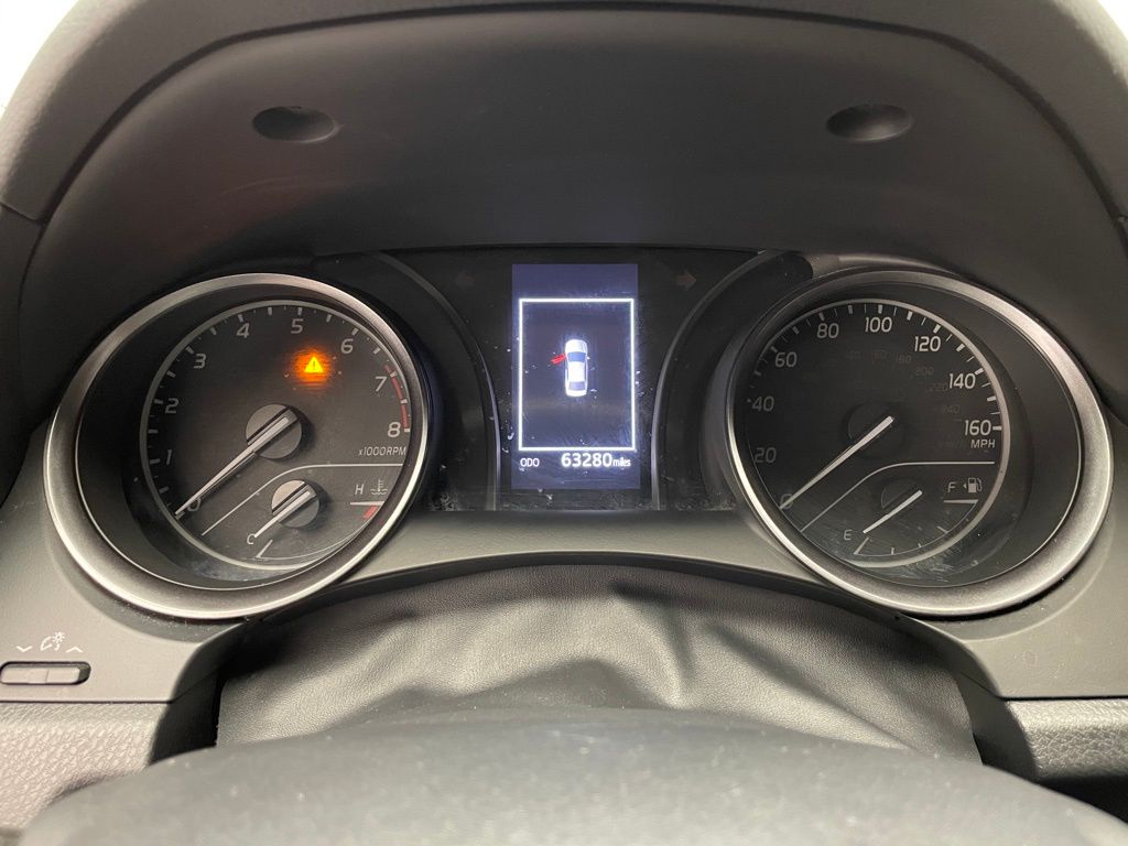 Thumbnail: 2023 Toyota Camry - 21