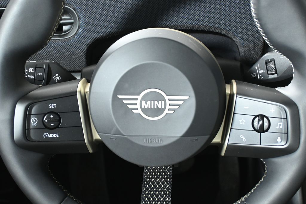 Thumbnail: 2025 MINI Cooper - 18