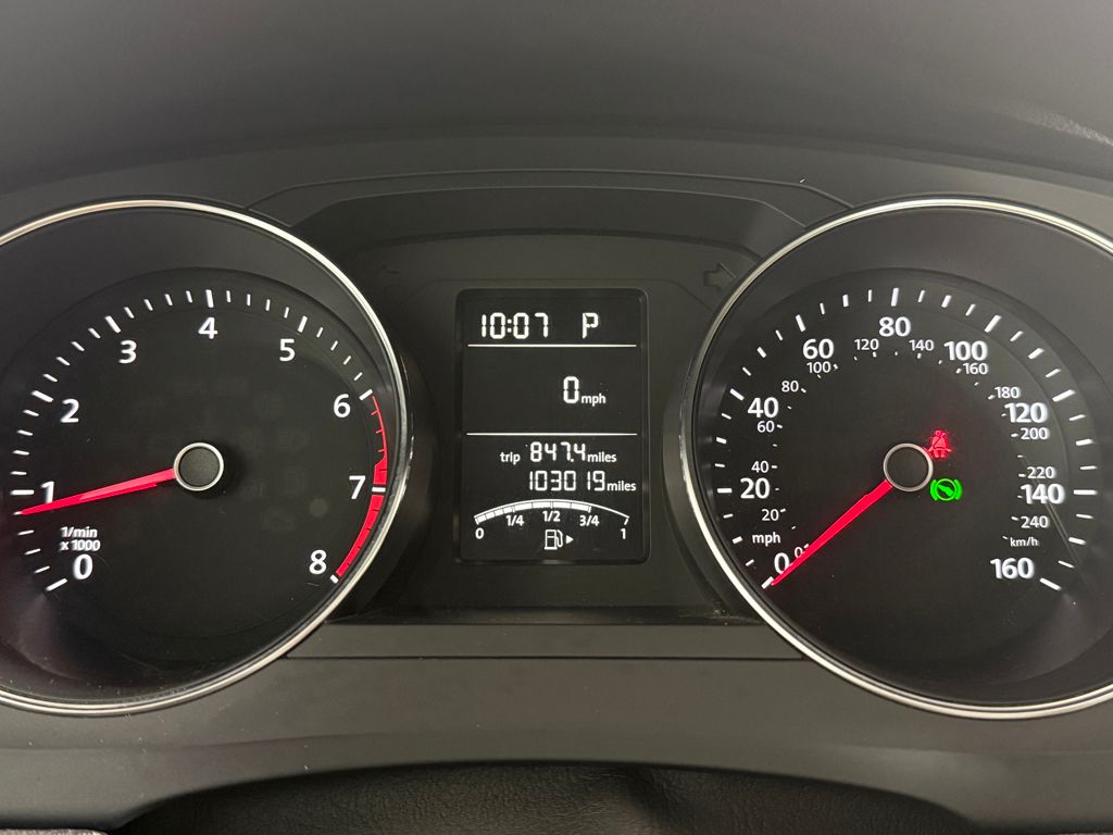 Used 2015 Black Volkswagen 2.0L S image 25